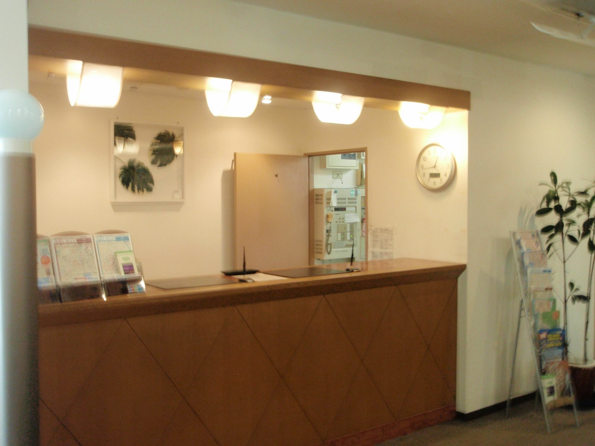 Capsule Hotel Kobe Sannomiya (Adults Only) Zewnętrze zdjęcie